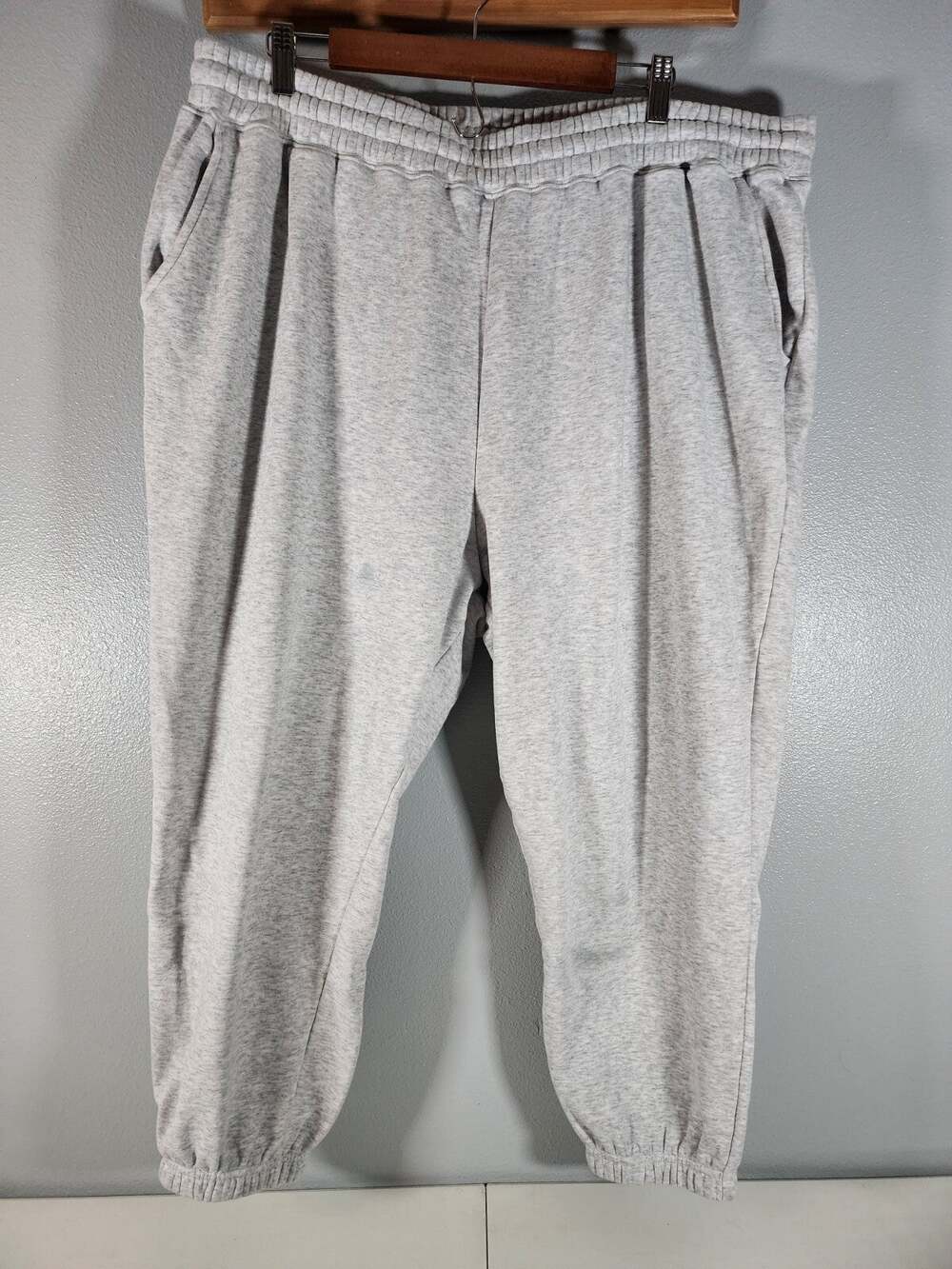 Fabletics Womens Heather Gray Jogger Sweatpant Size 2X